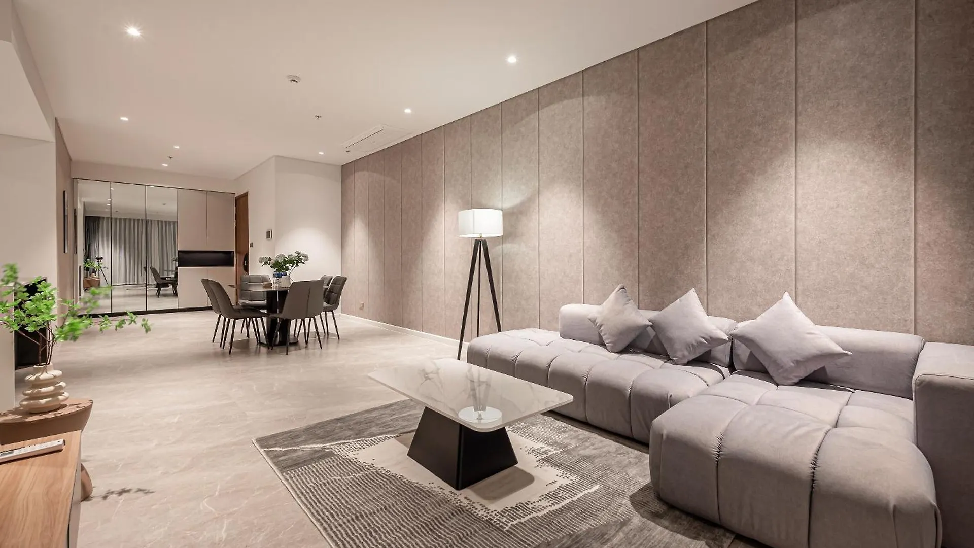 The Crest Residence 胡志明市 0*,  越南