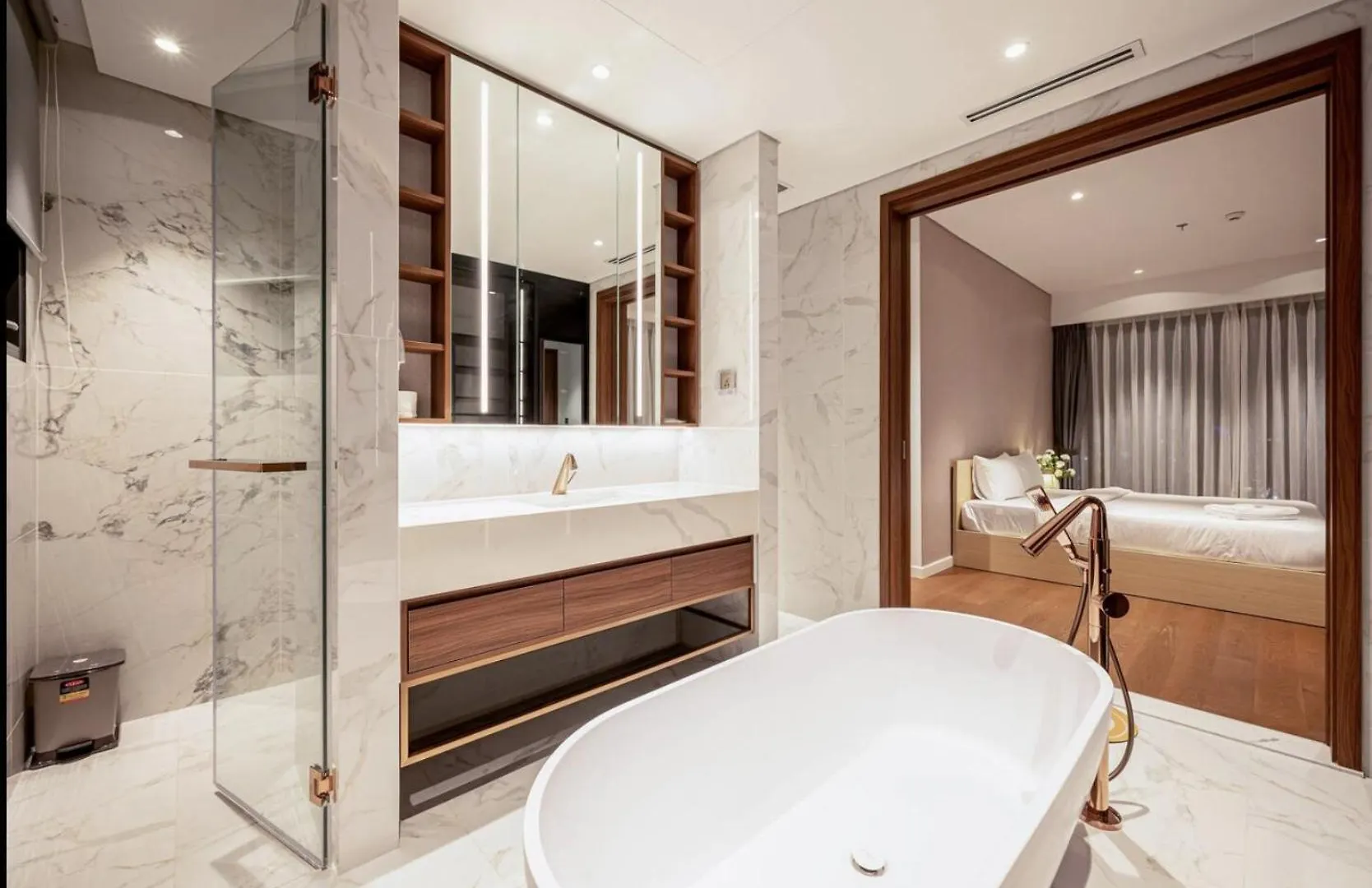 The Crest Residence Ho Chi Minh City 0*,  Vietnam