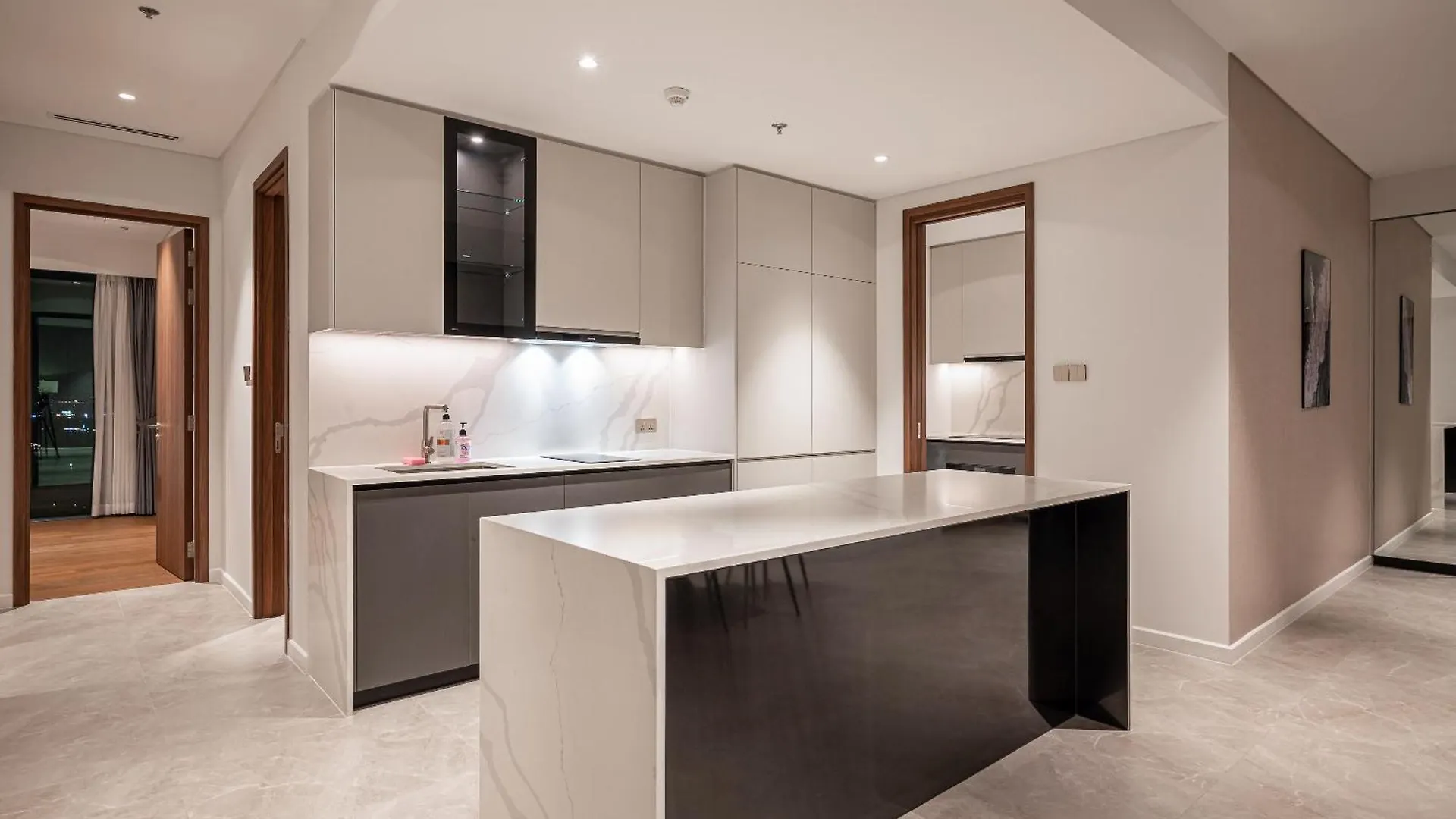 The Crest Residence Ho Chi Minh City 0*,