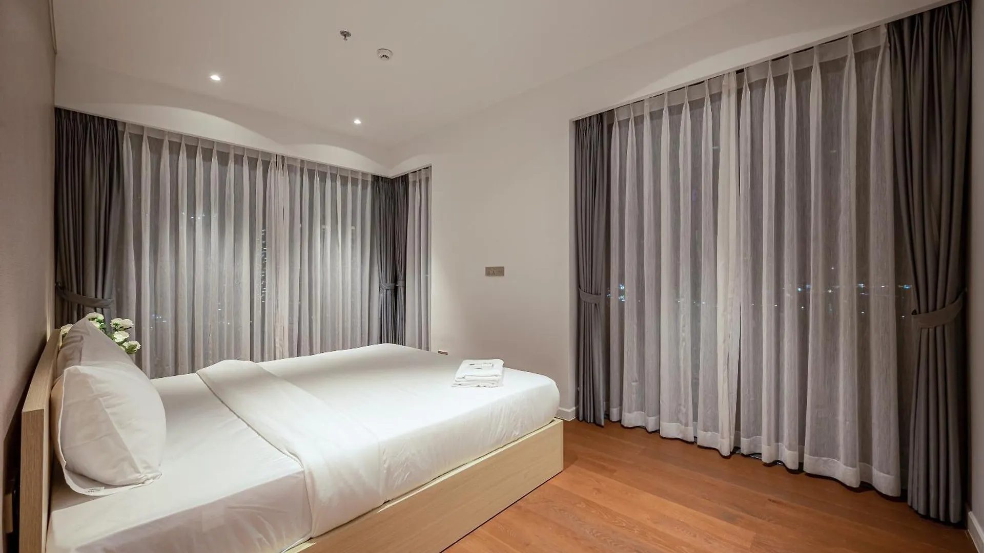 The Crest Residence Ho Chi Minh City Apartment