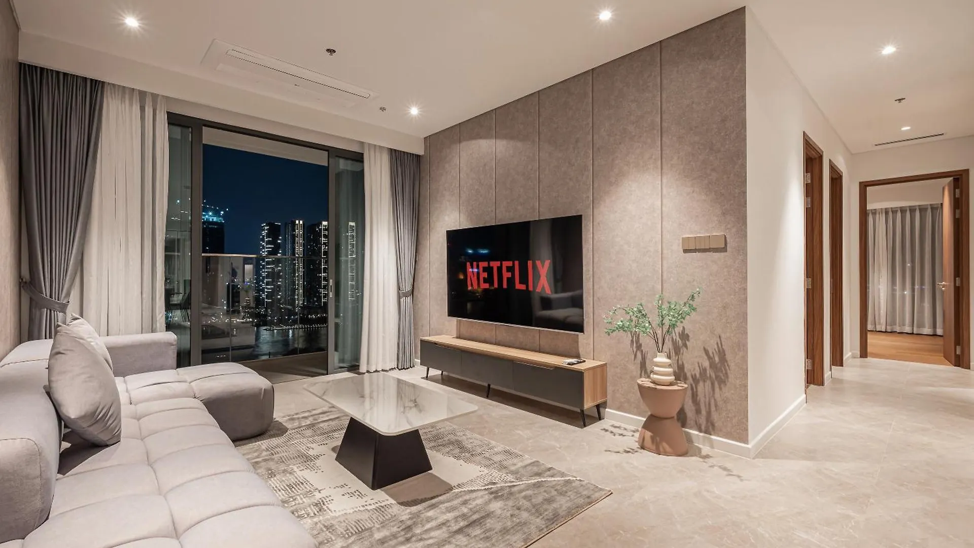 The Crest Residence Ho Chi Minh City 0*,  Vietnam