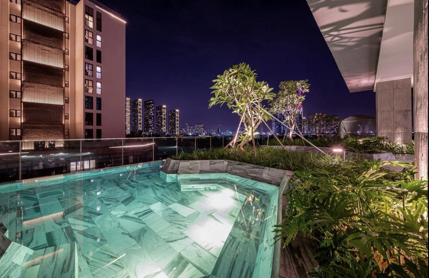 The Crest Residence Ho Chi Minh City 0*,